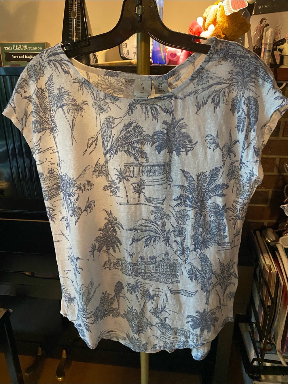 Joie NEW 100% Linen White Tee with Blue Toile Palm Print